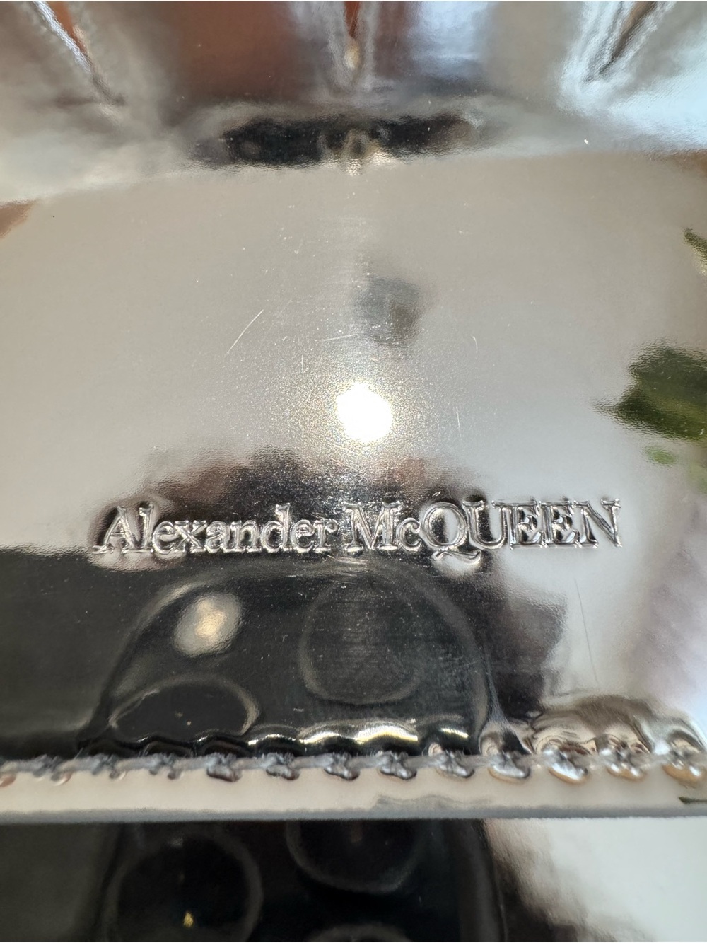 ALEXANDER MCQUEEN The Slash Embellished Cut-out Mirrored-Leather Shoulder Bag - Picture 14 of 16